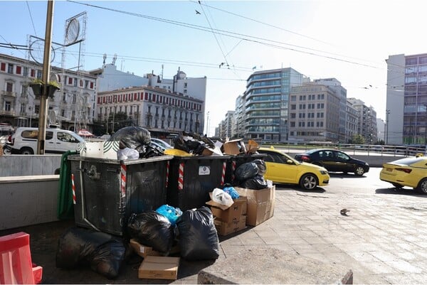 Η όχι τόσο «καθαρή και λαμπερή» Αθήνα του Χάρη Δούκα