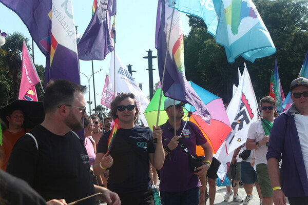 Europride στη Θεσσαλονίκη: Ξεκίνησε η μεγάλη παρέλαση