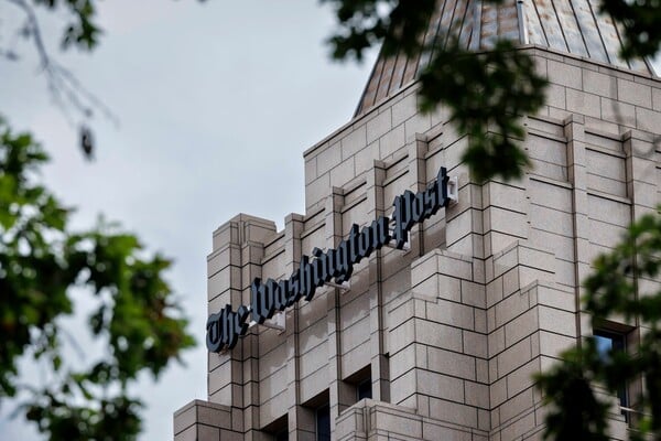  Αναταραχή στην ηγεσία της Washington Post: Ο Τζεφ Μπέζος καλείται να την βγάλει από την κρίση