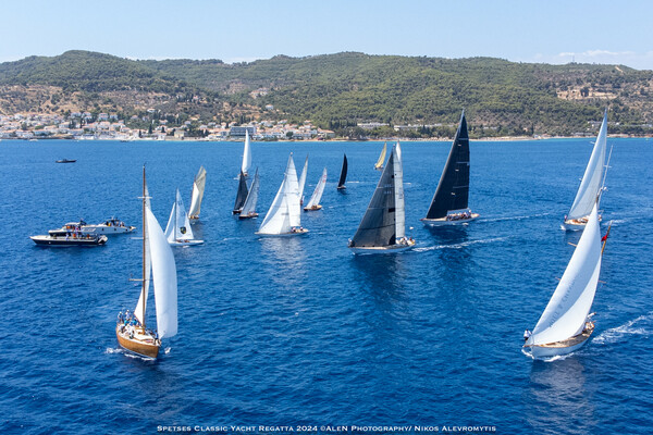 Spetses Classic Yacht Regatta 2024: Ο κορυφαίος Διεθνής Αγώνας Κλασσικών και Παραδοσιακών Σκαφών πραγματοποιήθηκε για 12η συνεχόμενη χρονιά στις Σπέτσες