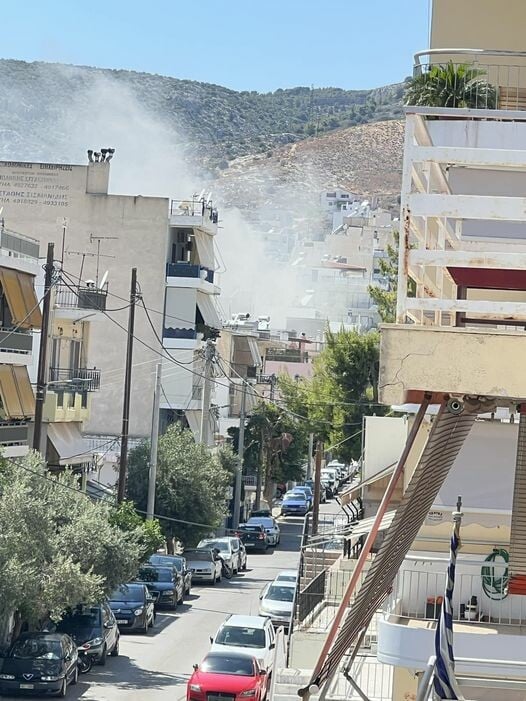 Φωτιά σε διαμέρισμα στη Νίκαια