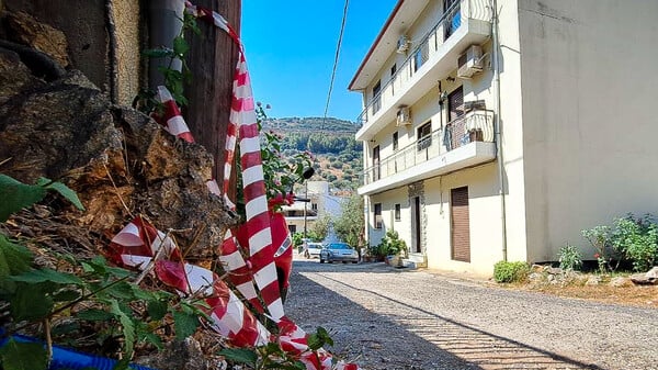 Γυναικοκτονία στην Αμφιλοχία: «Πήγε να τον μηνύσει γιατί τη χτύπησε, είχε πρησμένο μάτι» λέει η μητέρα της