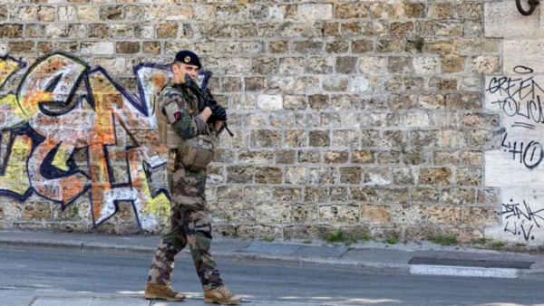 Παρίσι: Συνελήφθη 18χρονος νεοναζί που σχεδίαζε επιθέσεις στους Ολυμπιακούς Αγώνες