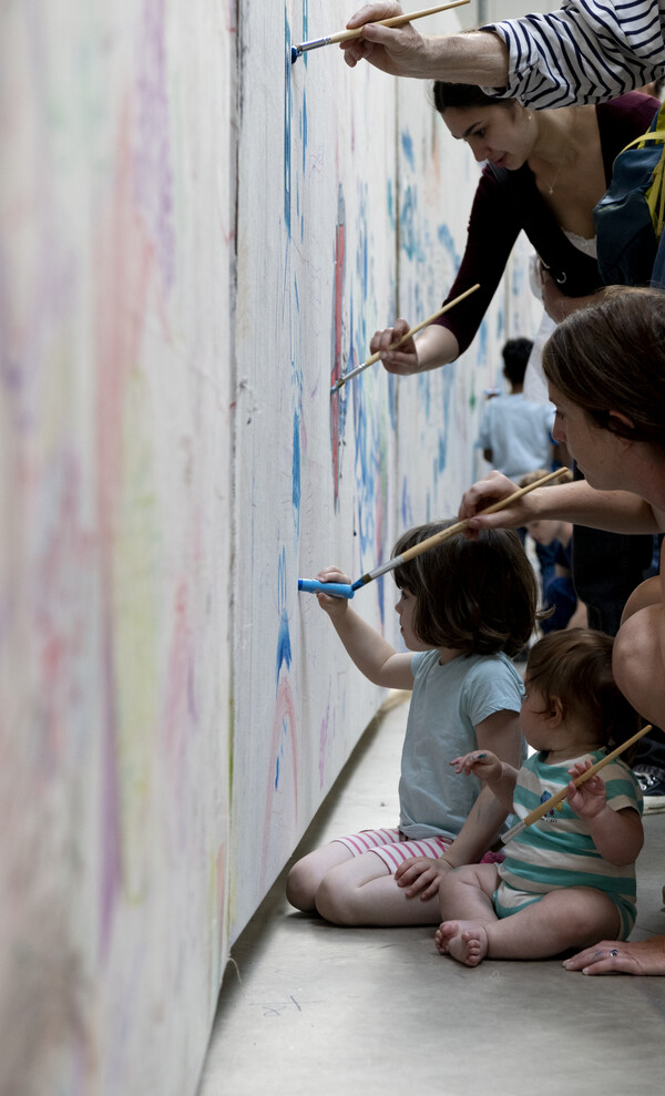 Η Tate Modern μεταμορφώνεται σε έναν τεράστιο ζωγραφικό κήπο