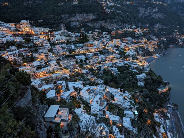 Instagram vs Reality στην κοσμοπολίτικη ακτή του Αμάλφι