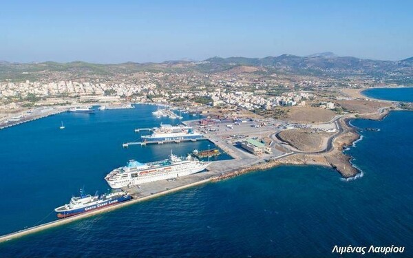 Φωτιά στην Αττική: Στο Λαύριο αντί της Ραφήνας όλα τα πλοία σήμερα