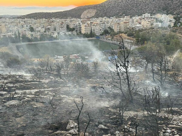 Φωτιά στη Γλυφάδα: Μαθητές γυμνασίου οι ανήλικοι που συνελήφθησαν για εμπρησμό