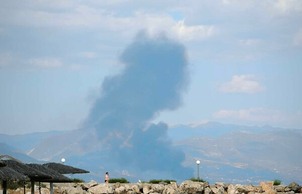 Φωτιά τώρα στην Αγία Τριάδα Μεσσηνίας