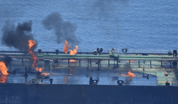 Το ελληνικό τάνκερ MV Sounion ίσως έχει διαρροή πετρελαίου, λένε οι ΗΠΑ - Κίνδυνος για τη μεγαλύτερη καταστροφή στην ιστορία 