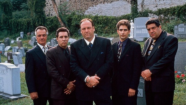 25 χρόνια «Sopranos» με ένα εξαιρετικό ντοκιμαντέρ για τη μνημειώδη σειρά και τον δημιουργό της 