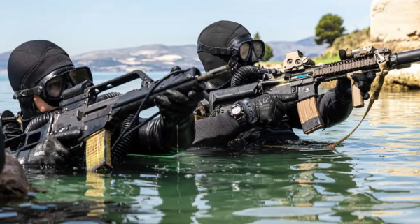 Η μυστική ομάδα των Navy Seals που σκότωσε τον Μπιν Λάντεν προετοιμάζεται για την Ταϊβάν