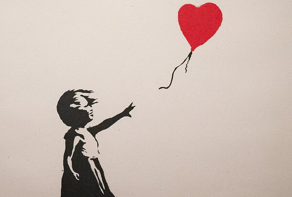 Banksy: Βρέθηκε το διάσημο έργο του που είχε κλαπεί το «Κορίτσι με το Μπαλόνι»