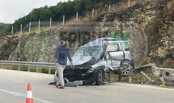 Τροχαίο δυστύχημα στα Γιάννενα - Έχασε τον έλεγχο του αυτοκινήτου και έπεσε στις μπάρες