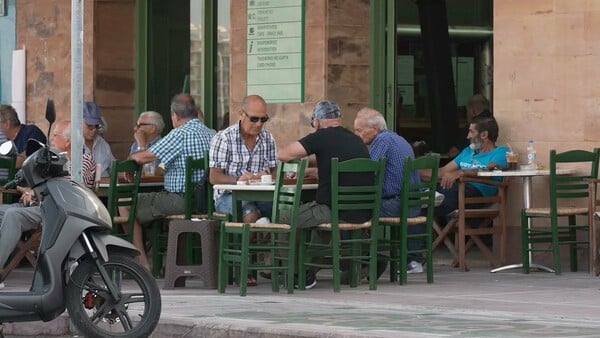 Η ανάρτηση του Έλον Μασκ για το δημογραφικό πρόβλημα στην Ελλάδα