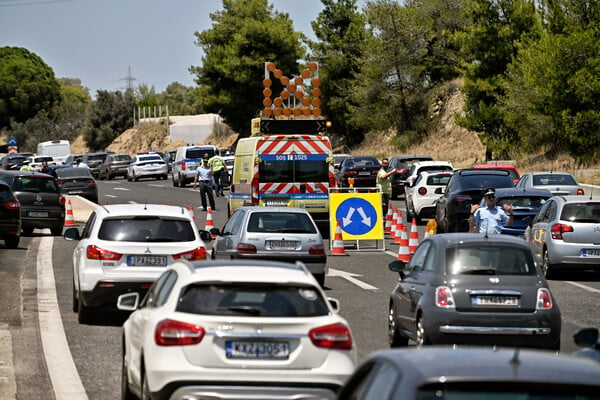 Μποτιλιάρισμα στην εθνική Αθηνών - Κορίνθου από την Κινέτα ως τα Μέγαρα