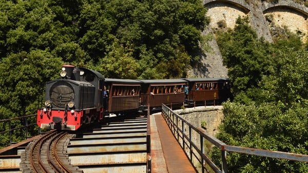 Πήλιο: Αντιδράσεις για την διακοπή των δρομολογίων του «Μουτζούρη» από τη Hellenic Train