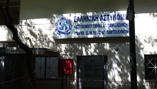 Νεκρός μετανάστης στο ΑΤ Αγίου Παντελεήμονα: Διατάχθηκε πειθαρχική έρευνα από την ΕΛΑΣ