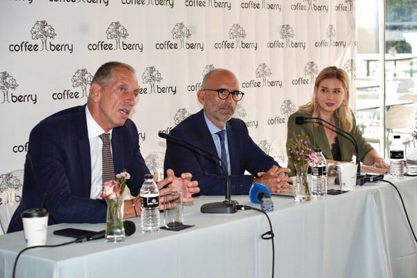 Για την παγκόσμια ημέρα του καφέ, η Coffee Berry παρουσίασε νέα πρόταση συνεργασίας Franchise 