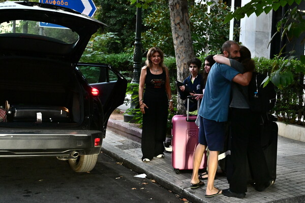 «Τα αφήσαμε όλα και ήρθαμε» - Οι πρώτες δηλώσεις Ελλήνων και Κύπριων που ταξίδεψαν από τον Λίβανο