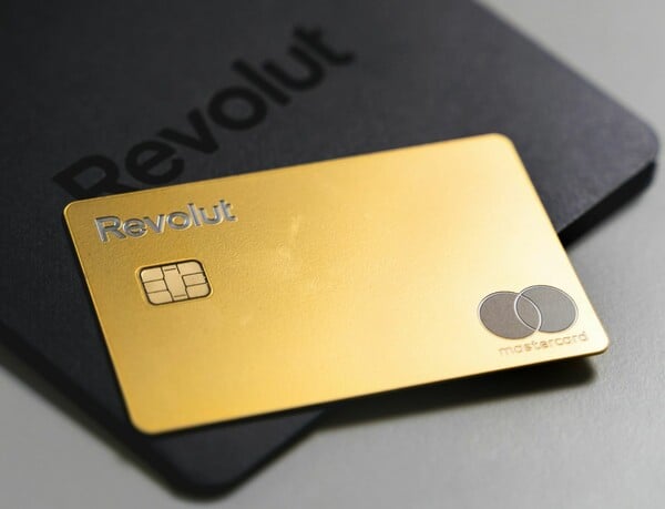 Η Revolut κατονομάζεται σε χιλιάδες καταγγελίες για απάτη στη Βρετανία