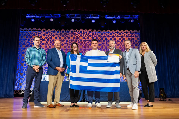 Μαθητής Α΄ λυκείου από τα Πετράλωνα, ανάμεσα στους καλύτερους του παγκόσμιου πρωταθλήματος Microsoft Office Specialist 2024