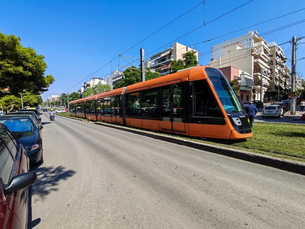 28η Οκτωβρίου: Αλλαγές σε μετρό και τραμ αύριο λόγω παρελάσεων