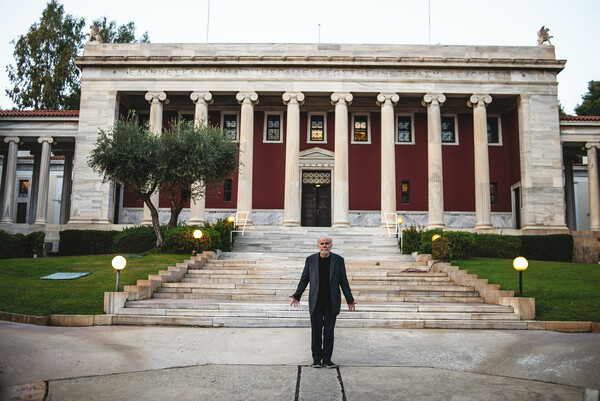 Πέθανε ο ποιητής Μιχάλης Γκανάς