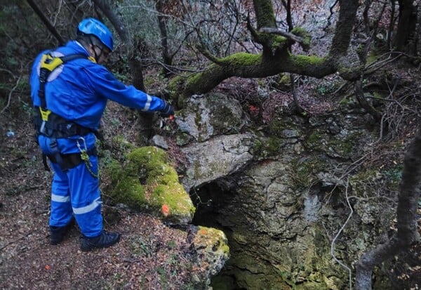 Πρέβεζα: 19χρονος παγιδεύτηκε σε σπήλαιο βάθους 20 μέτρων