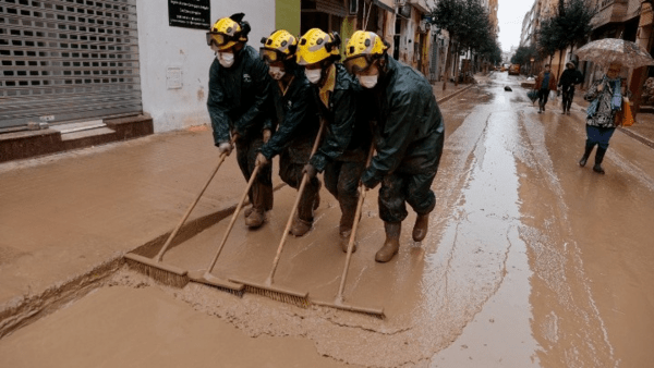 Ισπανία: Σε κόκκινο συναγερμό η Βαλένθια για νέες βροχοπτώσεις 