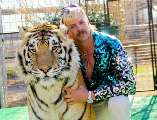 «Tiger King»: Ο Joe Exotic ζητά χάρη από τον Ντόναλντ Τραμπ και προτείνει να ενταχθεί στο υπουργικό του συμβούλιο