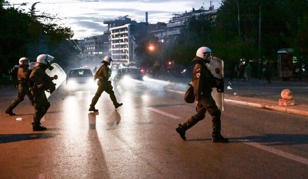 Νίκος Ρωμανός: Επεισόδια στην Ευελπίδων μετά την απόφαση να προφυλακιστεί