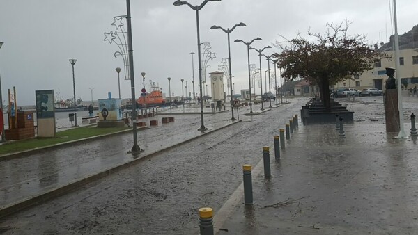 Προβλήματα από την κακοκαιρία στη Λήμνο - Πού θα «χτυπήσει» τις επόμενες ώρες