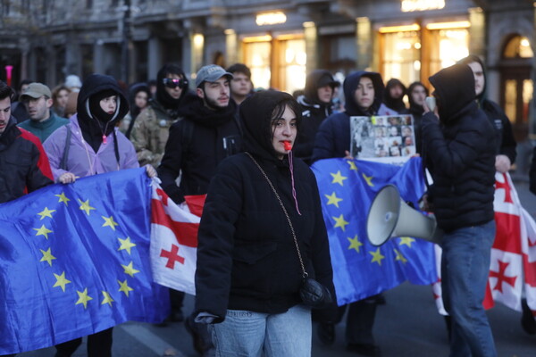 Η κρίση στη Γεωργία βαθαίνει με την εκλογή πρώην ποδοσφαιριστή στην προεδρία