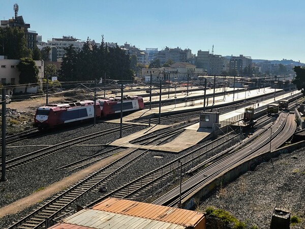 Εργαζόμενοι Hellenic Train «Απαξιώνουν τον ΟΣΕ και μας καλούν σε χριστουγεννιάτικο πάρτι» 