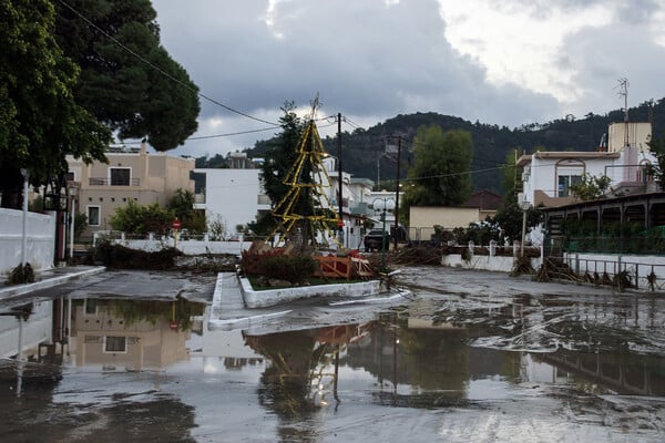 Ρόδος: Ισχυρές βροχές - Μήνυμα από το 112