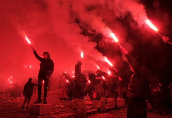 Μαυροβούνιο: Οργή στη συγκέντρωση για να αποτίσουν φόρο τιμής στα θύματα από πυρά ενόπλου