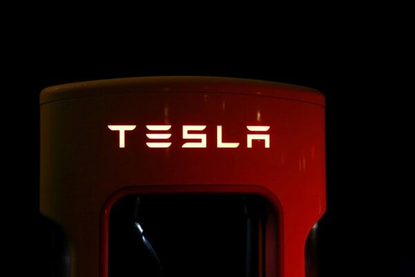 Υπό νέα έρευνα η Tesla στις ΗΠΑ - Πιθανή η ανάκληση 2,6 εκατ. αυτοκινήτων