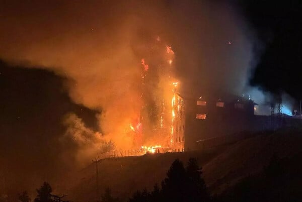 Τραγωδία στην Τουρκία: Τουλάχιστον 66 νεκροί από φωτιά σε ξενοδοχείο