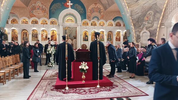 Κηδεία Αρχιεπισκόπου Αναστάσιου: Πάνδημο αντίο στον Ιεράρχη