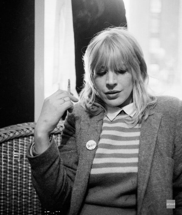 Πέθανε η Marianne Faithfull, μορφή των 60's και τραγουδίστρια του as Tears Go By, πέθανε σε ηλικία 78 ετών