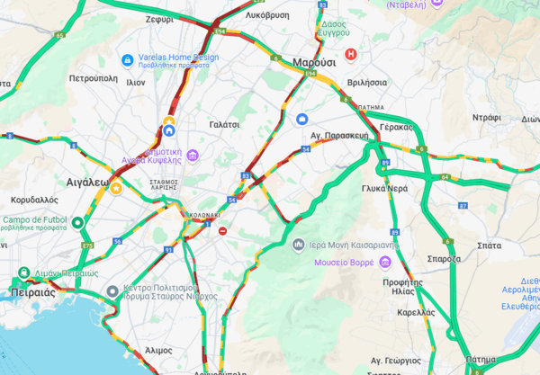 Κίνηση τώρα: Ουρές στον Κηφισό, καθυστερήσεις στην Αττική Οδό