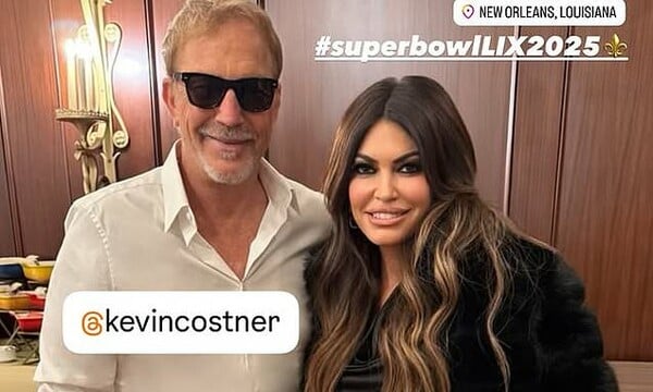 Η Κίμπερλι Γκιλφόιλ στο Super Bowl φωτογραφήθηκε με τον Κέβιν Κόστνερ