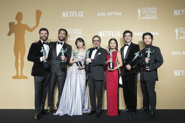 SAG Awards 2025: Οι μεγάλοι νικητές στα βραβεία των Ηθοποιών