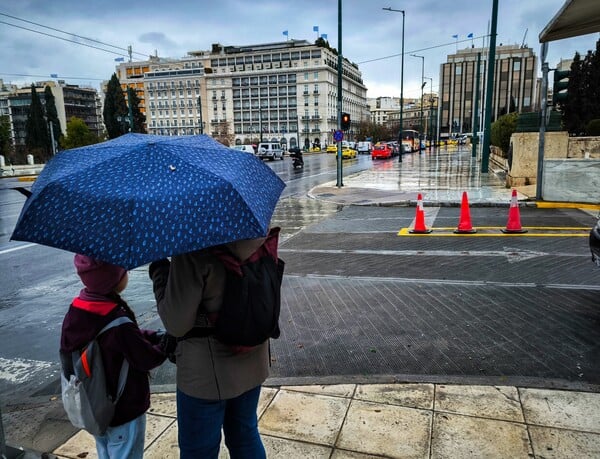 Ο καιρός σήμερα: Μικρή άνοδος της θερμοκρασίας - Πού αναμένονται βροχές και καταιγίδες