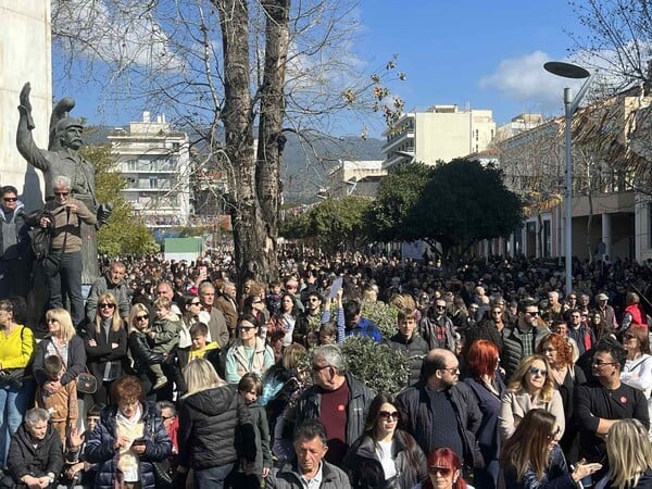 Τέμπη: Μαζικά συλλαλητήρια σε κάθε πόλη της Ελλάδας