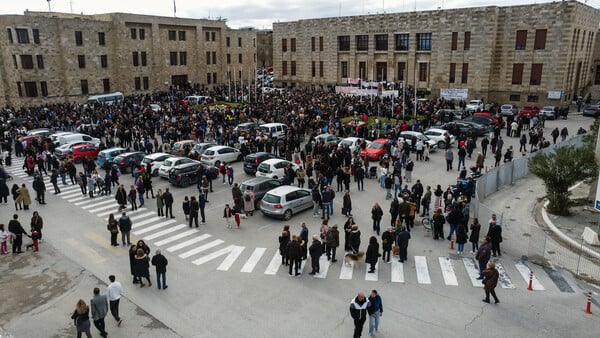 Τέμπη: Μαζικά συλλαλητήρια σε κάθε πόλη της Ελλάδας