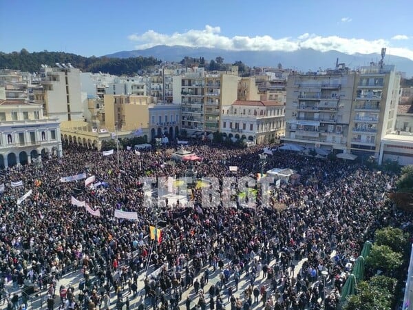 Τέμπη: Χιλιάδες κόσμου στους δρόμους σε όλη τη χώρα