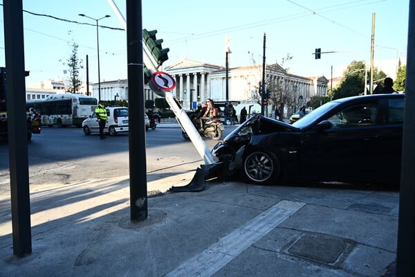 Εκατοντάδες τροχαία στην Αττική τον Φεβρουάριο - 9 οι νεκροί 