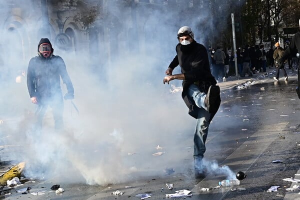 ΥΠΠΟ: Φθορές στον αρχαιολογικό χώρο του Ολυμπίου Διός στα χθεσινά επεισόδια