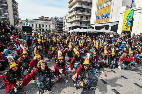 Πατρινό καρναβάλι: 10 εικόνες από τη μεγάλη παρέλαση